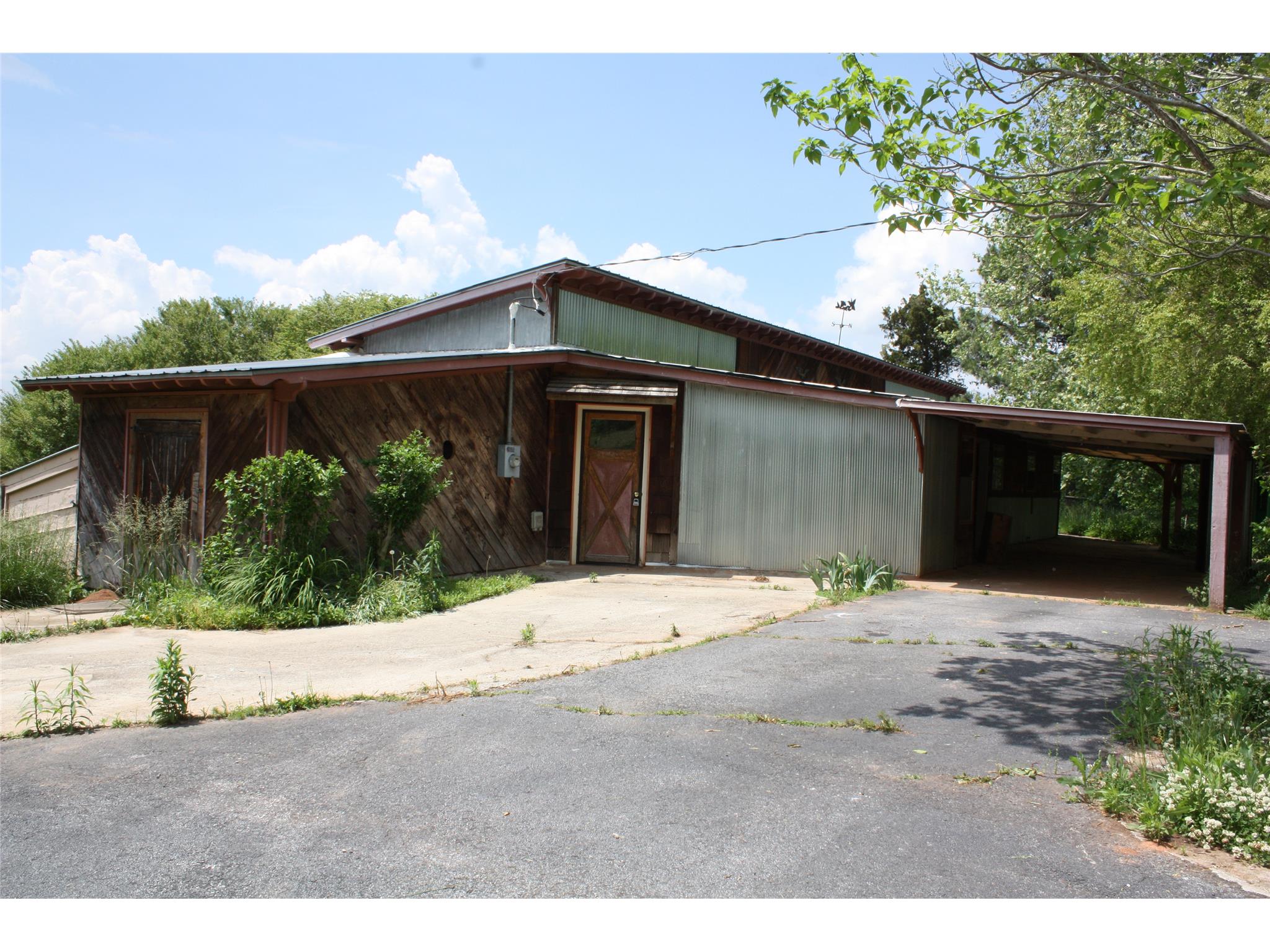 6215 Lula Rd, Lula, GA 30554 photo 2