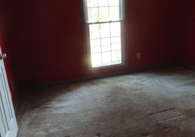 109 Shannon Dr, Lagrange, GA 30241 photo 6