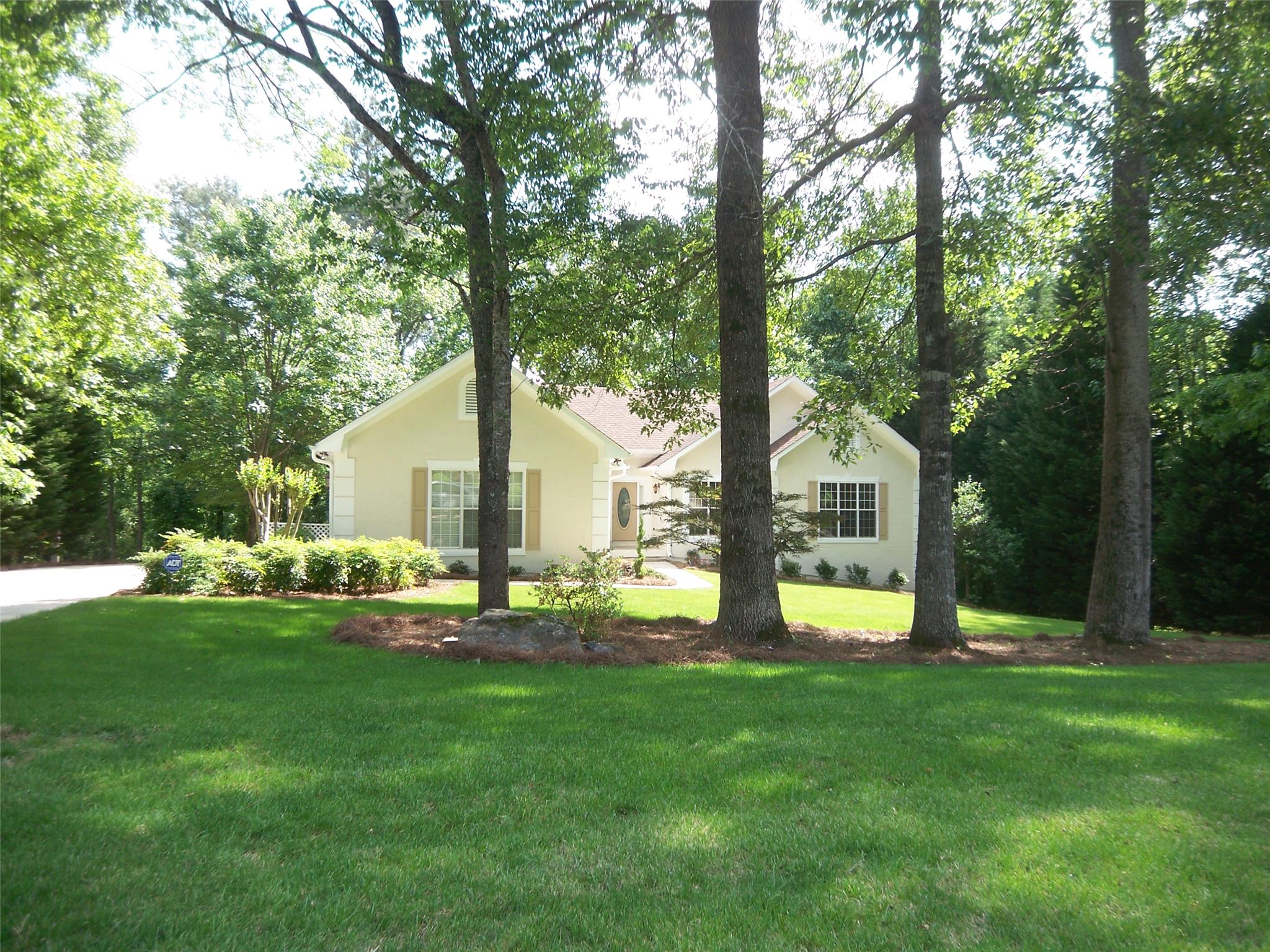 121 Shoreline Way, Hampton, GA 30228 photo 2