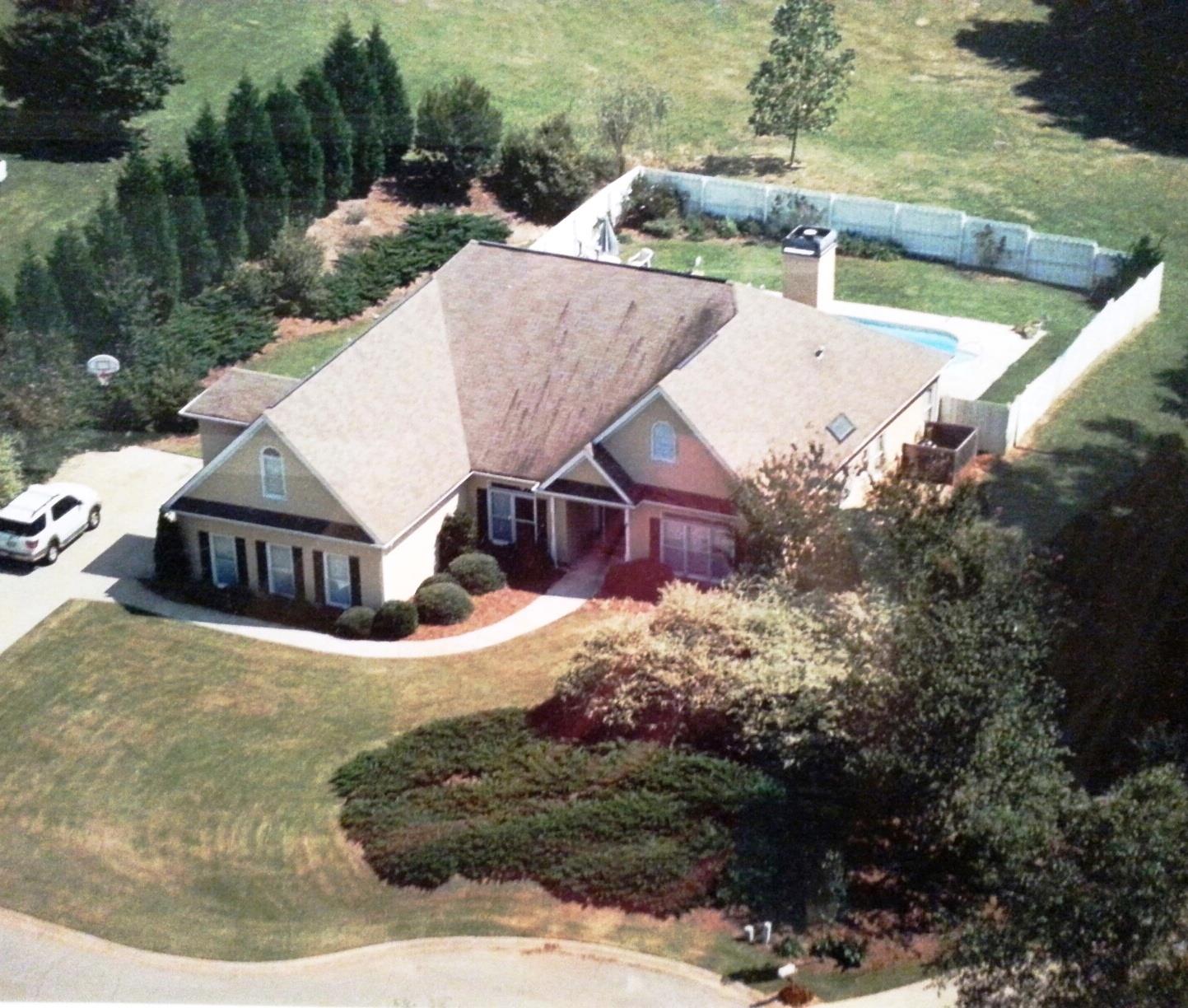 140 Yeats Ct, Tyrone, GA 30290 photo 2
