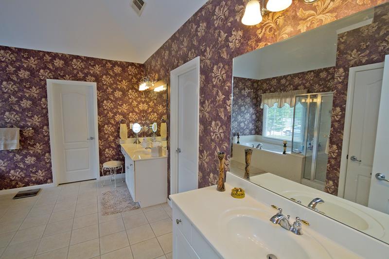 4060 Summit Gate Dr, Suwanee, GA 30024 photo 19