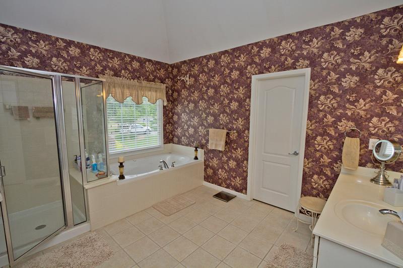 4060 Summit Gate Dr, Suwanee, GA 30024 photo 20