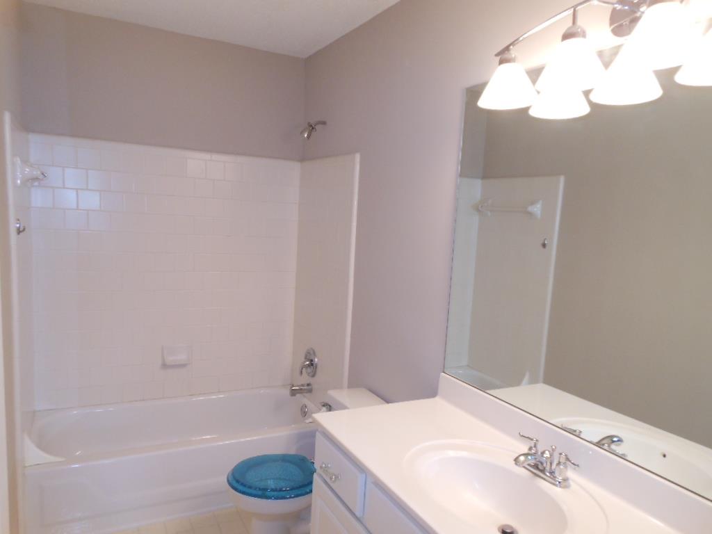 230 Waltham Ct, Duluth, GA 30097 photo 8