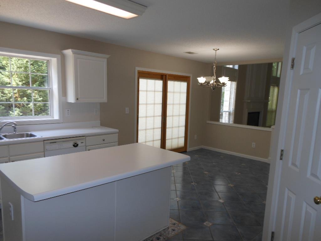 230 Waltham Ct, Duluth, GA 30097 photo 6