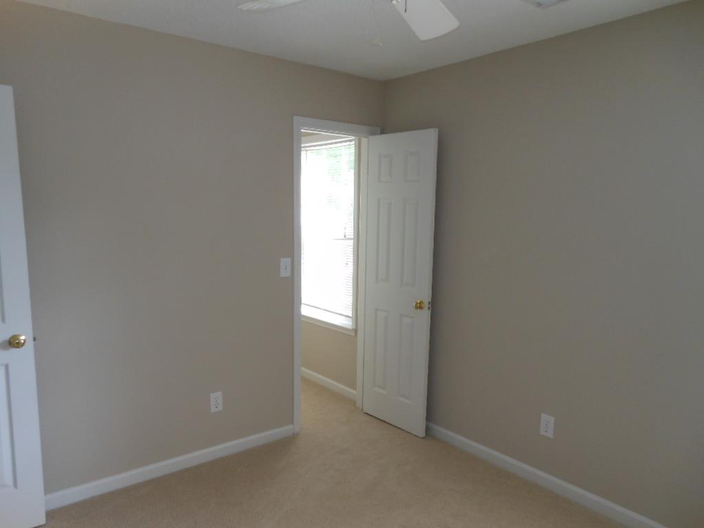 230 Waltham Ct, Duluth, GA 30097 photo 9