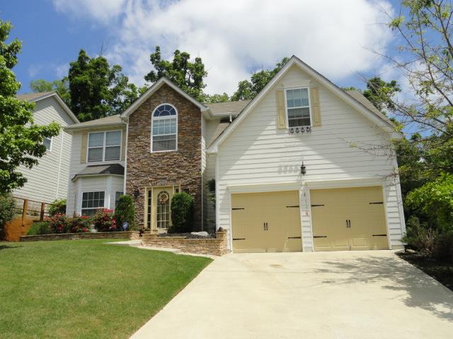 735 Moonlight Way, Suwanee, GA 30024 photo 1