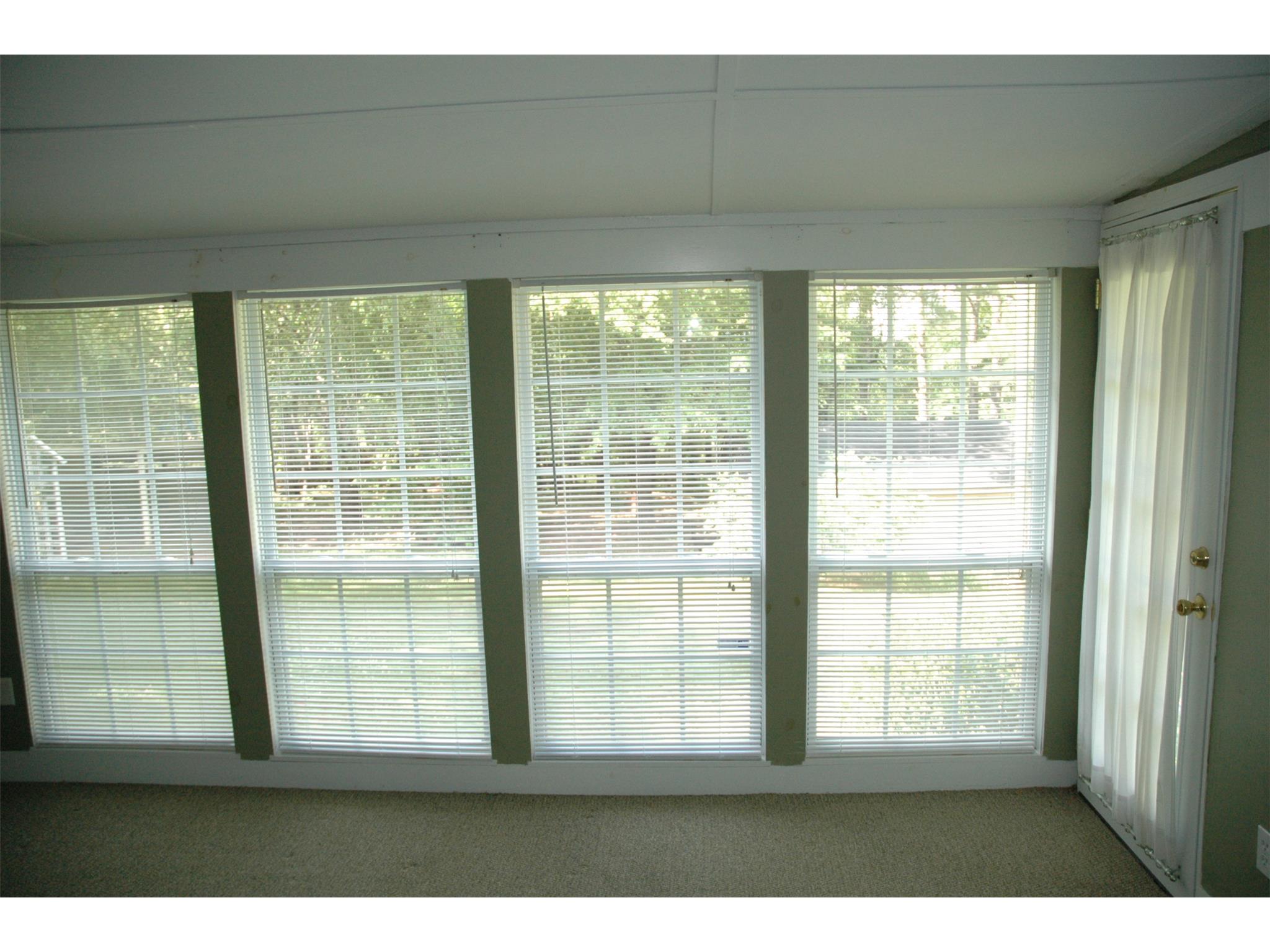 102 Meadowland Trl, Lagrange, GA 30240 photo 9