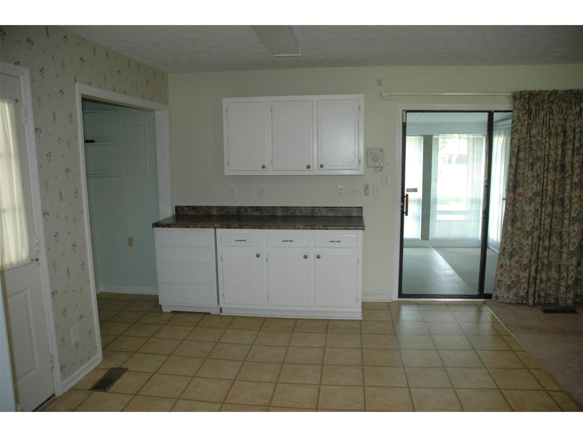 102 Meadowland Trl, Lagrange, GA 30240 photo 5