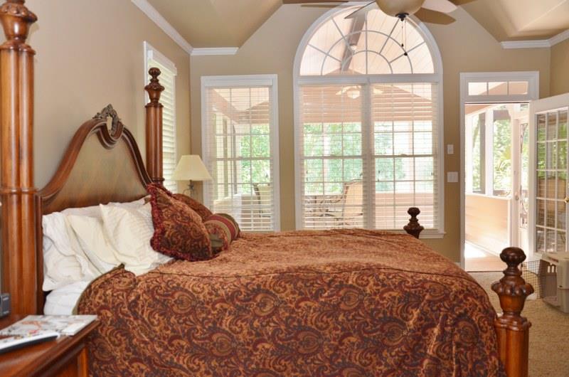 765 River Cliff Ct, Suwanee, GA 30024 photo 11