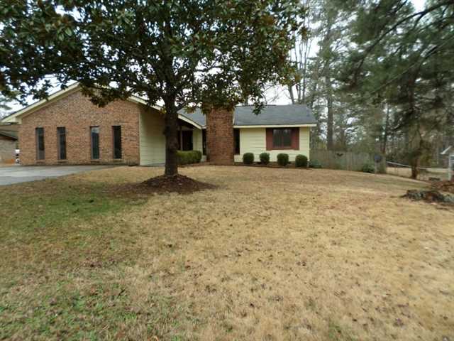 226 Cosby Dr, Lagrange, GA 30241 photo 1