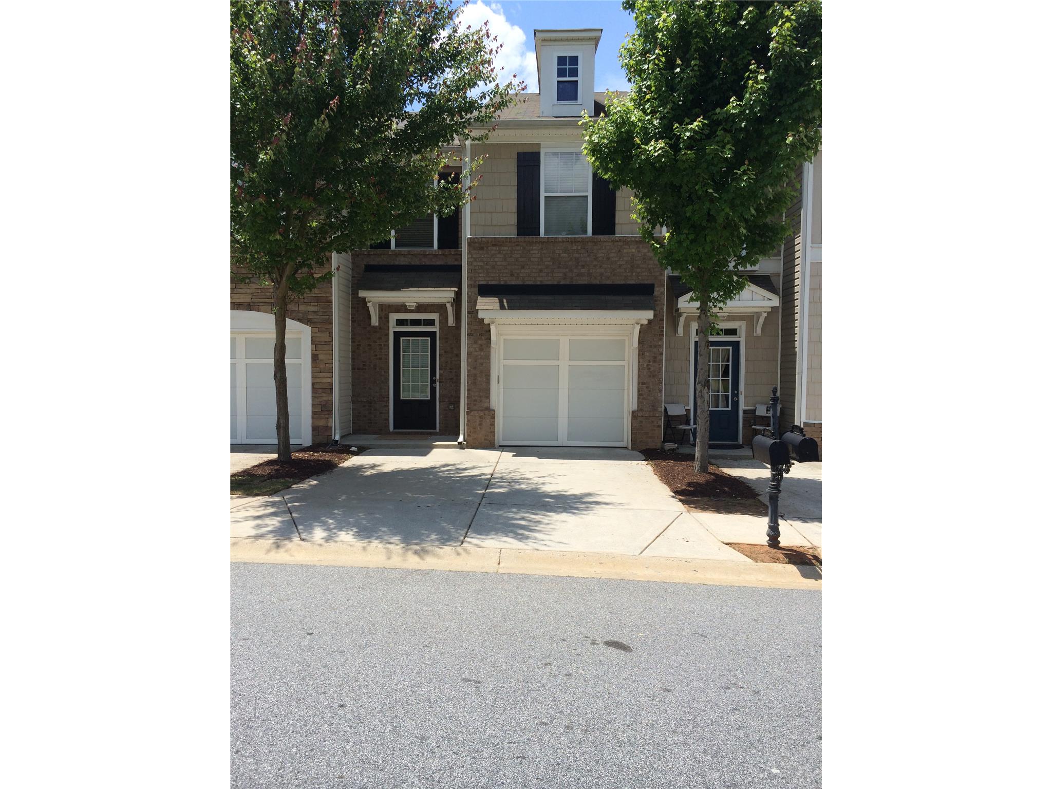 1906 Dilcrest Dr, Duluth, GA 30096 photo 1