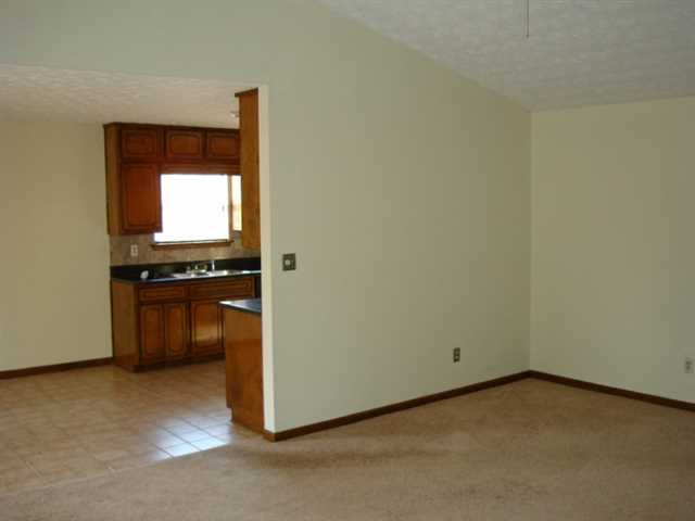 6178 Amberly Rd, Rex, GA 30273 photo 9