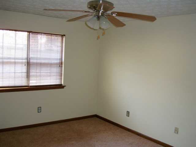 6178 Amberly Rd, Rex, GA 30273 photo 12