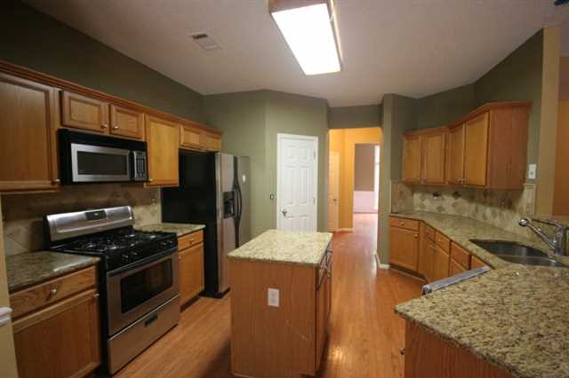 2135 Pendleton Pl, Suwanee, GA 30024 photo 5