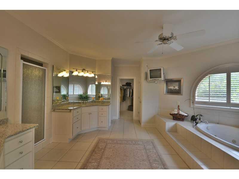 8770 Glasgow Pt, Duluth, GA 30097 photo 17