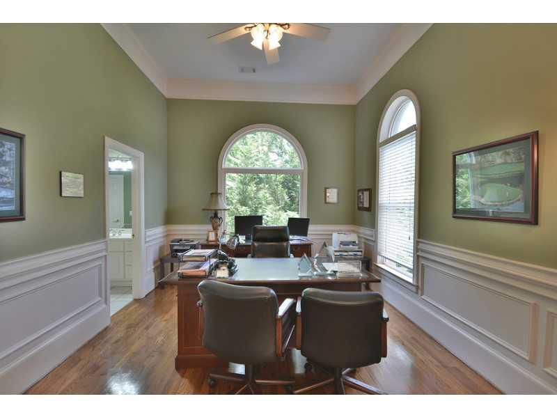 8770 Glasgow Pt, Duluth, GA 30097 photo 12