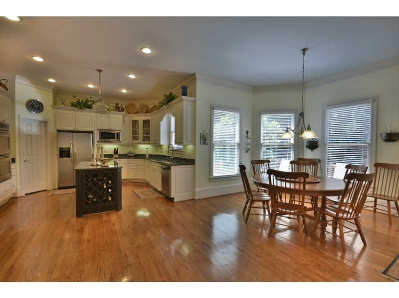 8770 Glasgow Pt, Duluth, GA 30097 photo 9