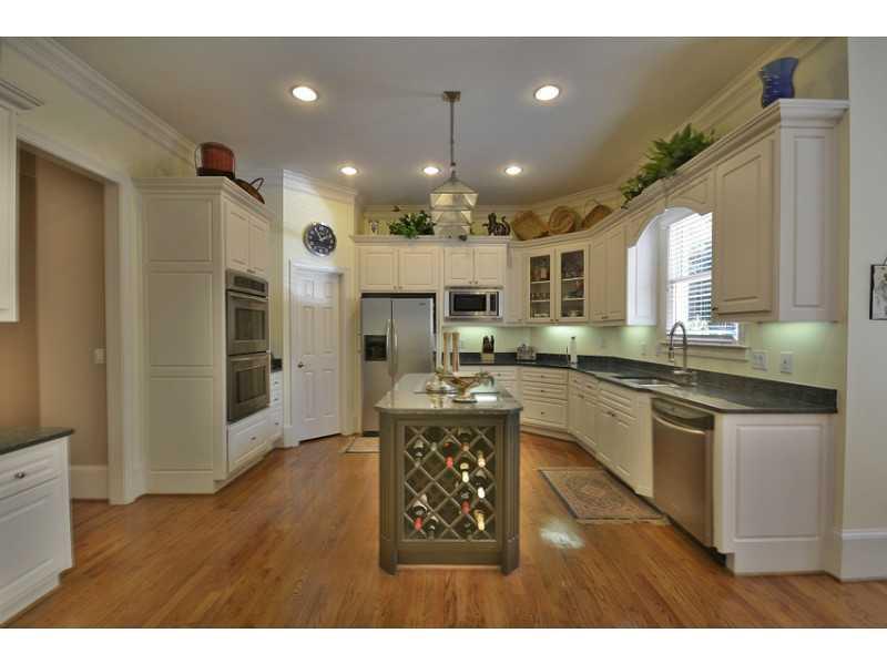 8770 Glasgow Pt, Duluth, GA 30097 photo 10