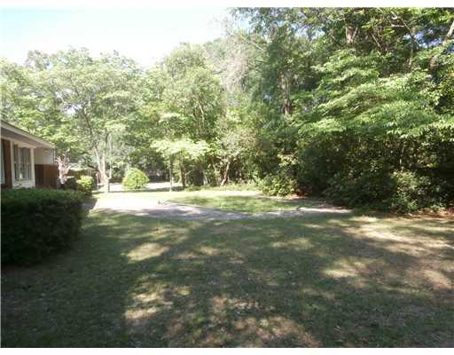 105 Lake Dr, Springfield, GA 31329 photo 5