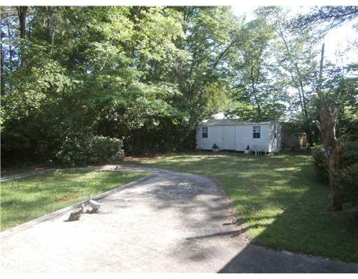 105 Lake Dr, Springfield, GA 31329 photo 4