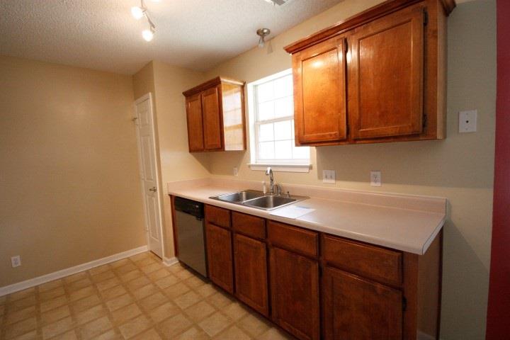 250 Ridge Bend Dr, Centerville, GA 31028 photo 9