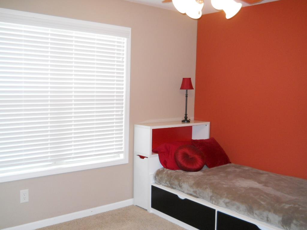 313 Perimeter Dr, Lagrange, GA 30241 photo 9