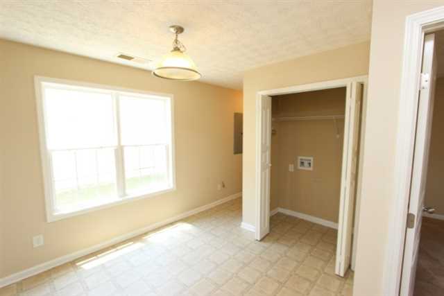 6128 Ruth St, Covington, GA 30014 photo 4