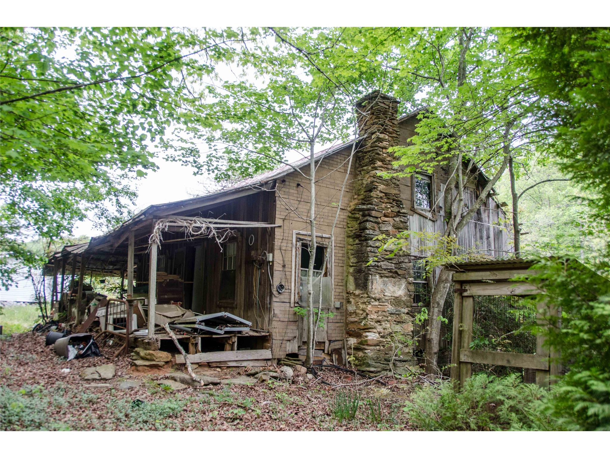 420 Crunkleton Ln, Tiger, GA 30576 photo 1