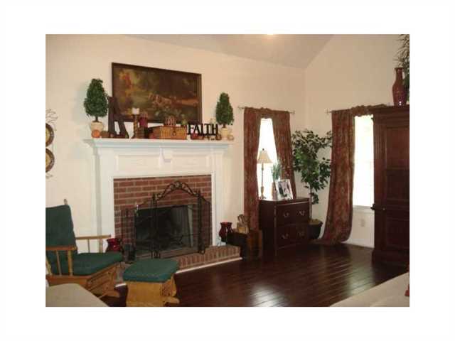 701 Michael Dr, Winder, GA 30680 photo 8
