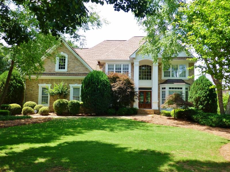 424 Lakestone Dr, Suwanee, GA 30024 photo 1