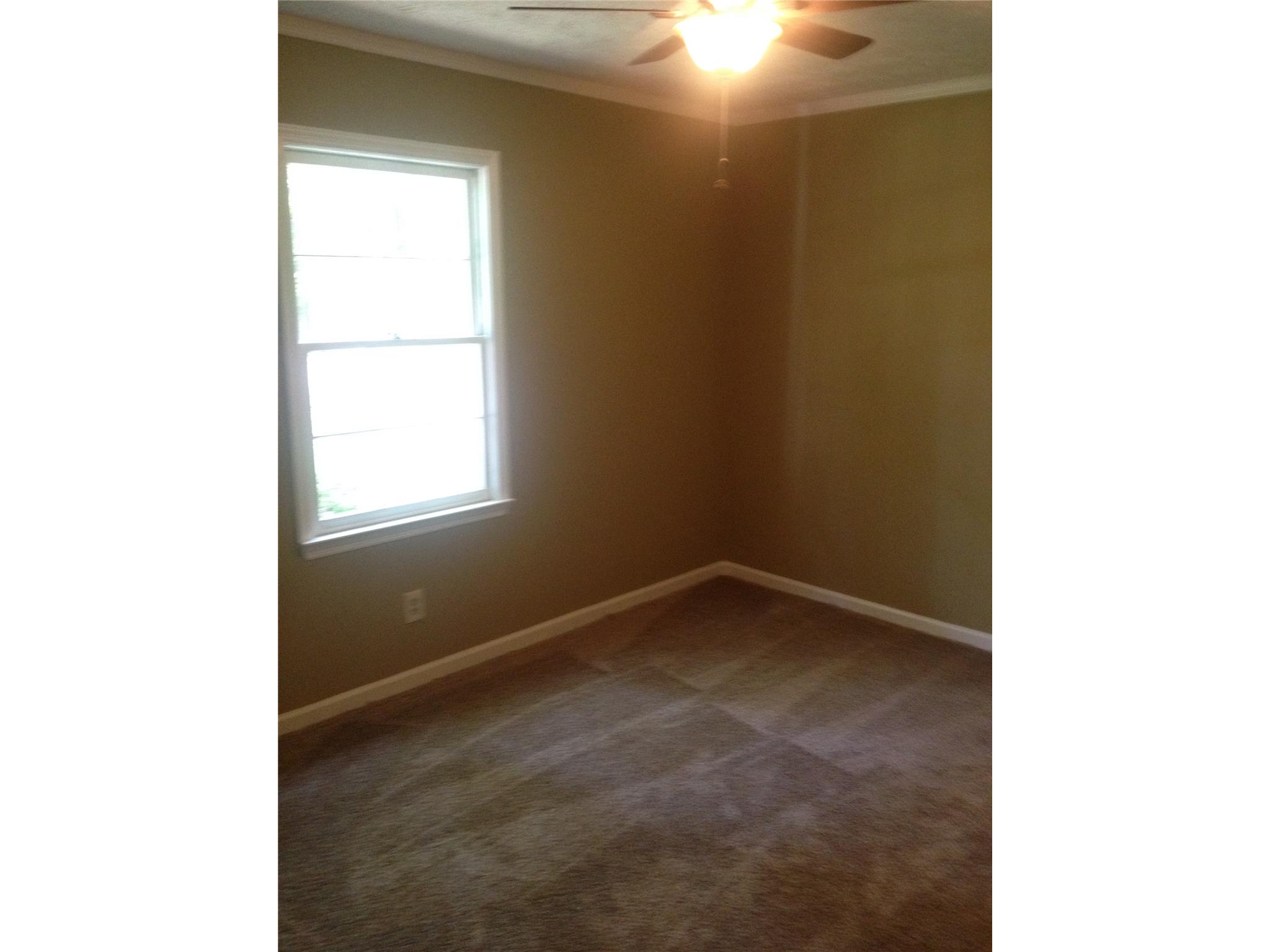 3002 Old West Point Rd, Lagrange, GA 30241 photo 9