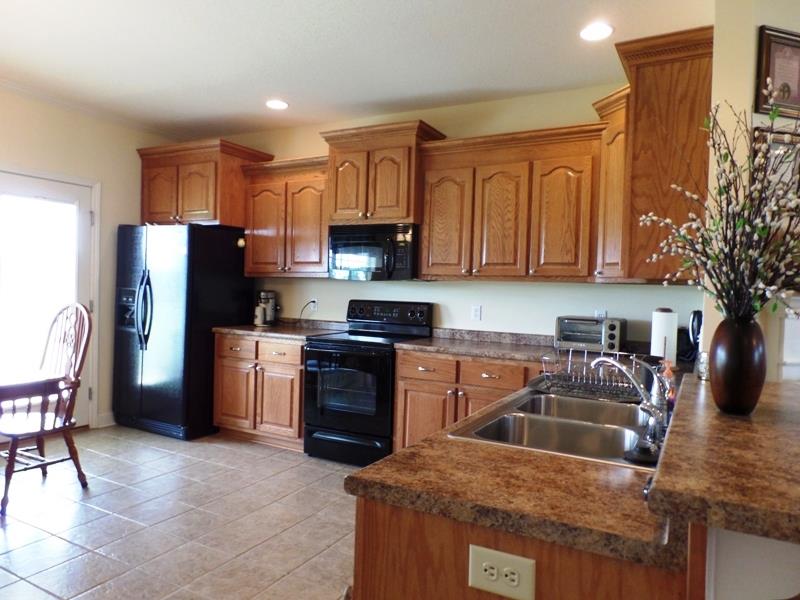 140 Amber Dr, Byron, GA 31008 photo 5