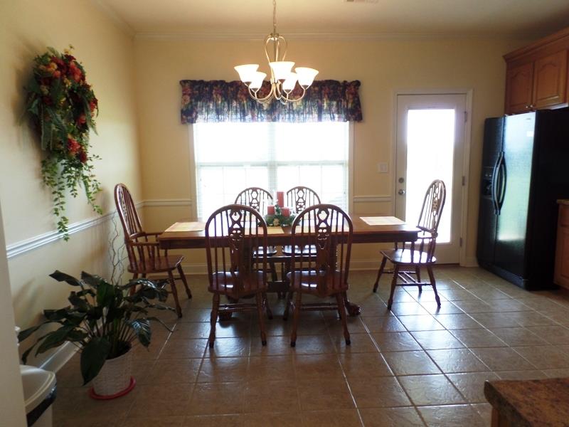 140 Amber Dr, Byron, GA 31008 photo 6