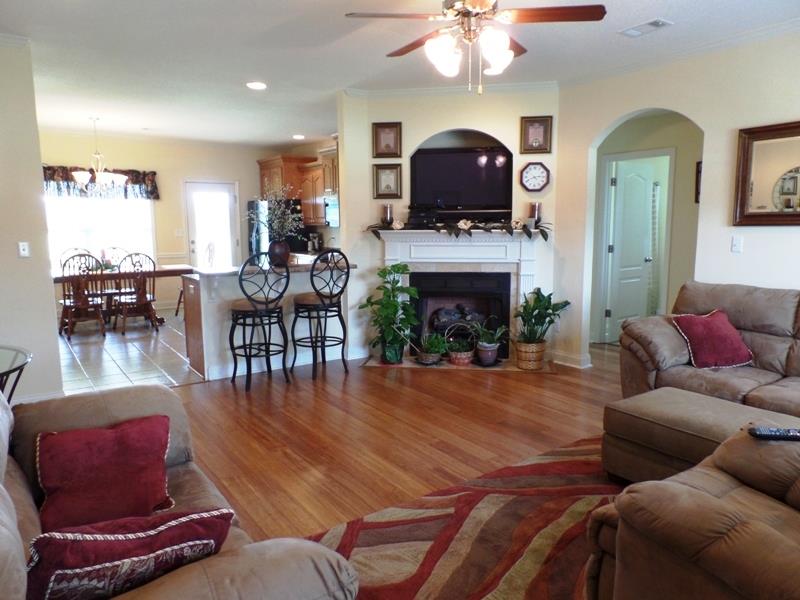 140 Amber Dr, Byron, GA 31008 photo 2