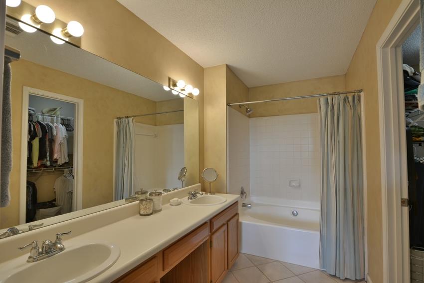 160 Sharon Trl, Suwanee, GA 30024 photo 18