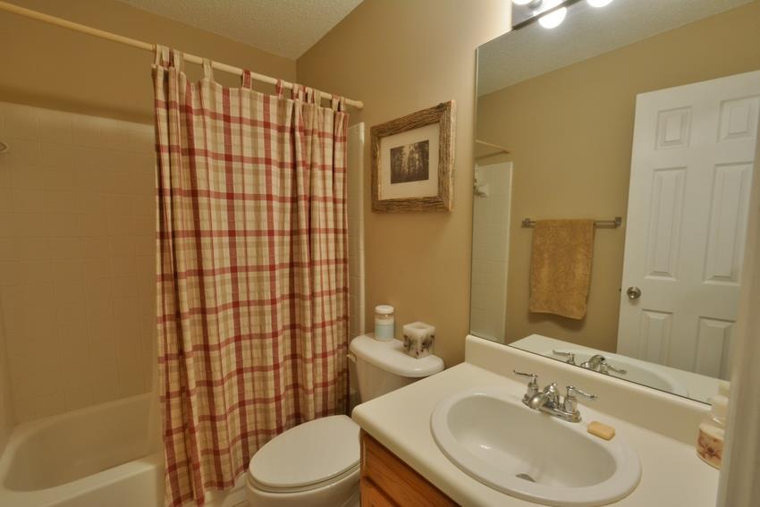 160 Sharon Trl, Suwanee, GA 30024 photo 19