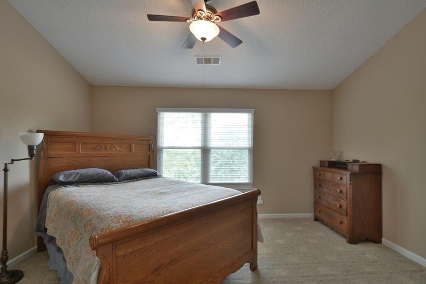 160 Sharon Trl, Suwanee, GA 30024 photo 16