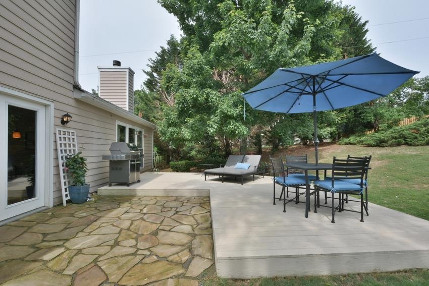 160 Sharon Trl, Suwanee, GA 30024 photo 21