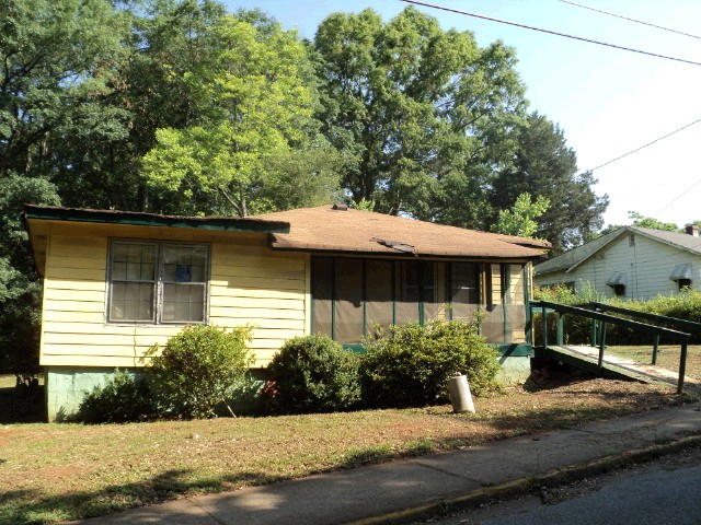 132 Perry St, Monroe, GA 30655 photo 7
