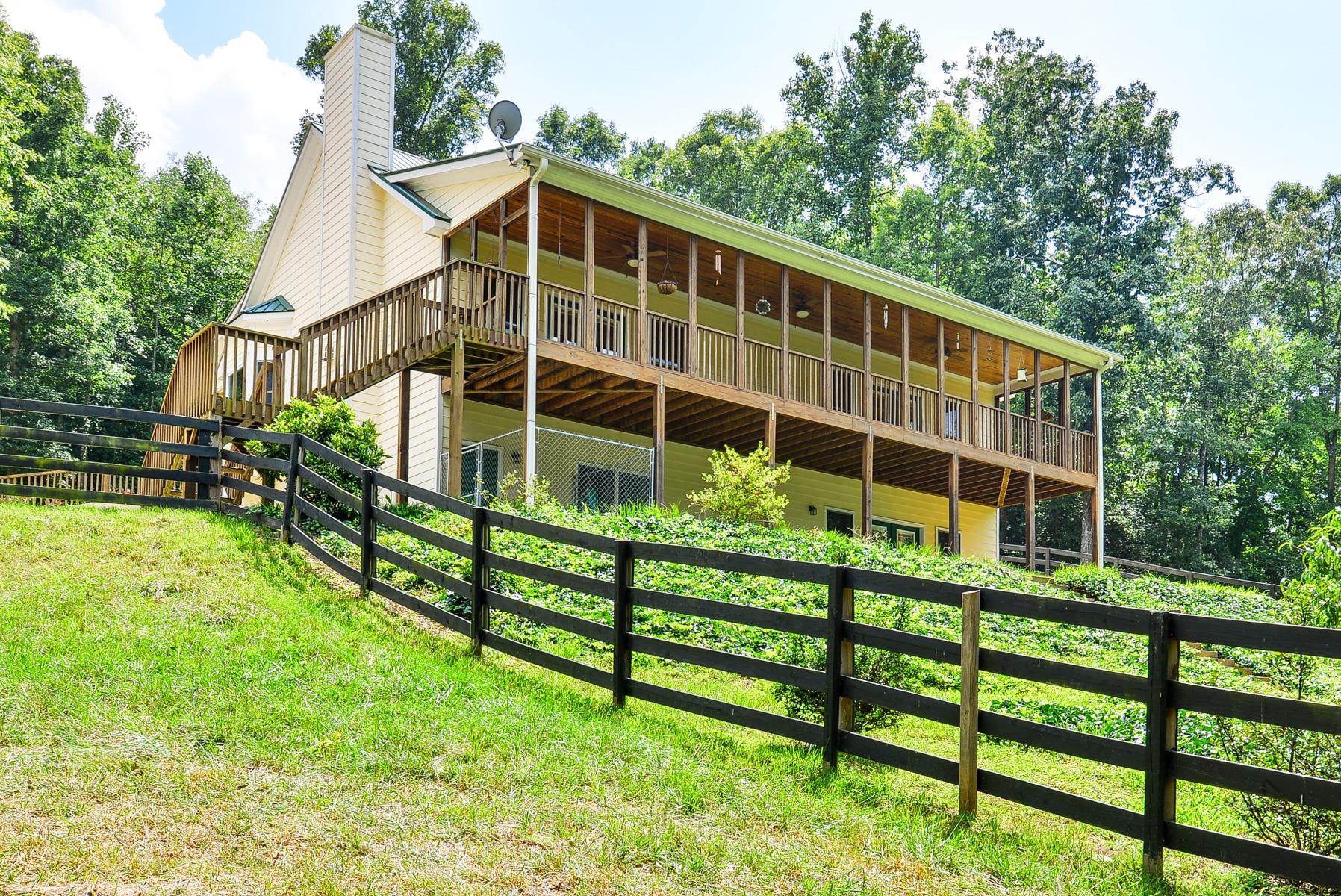 111 Hobson Dr, Jasper, GA 30143 photo 1