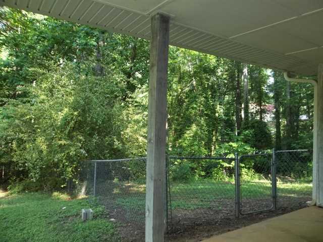 561 Stonehedge Dr, Stone Mountain, GA 30087 photo 17