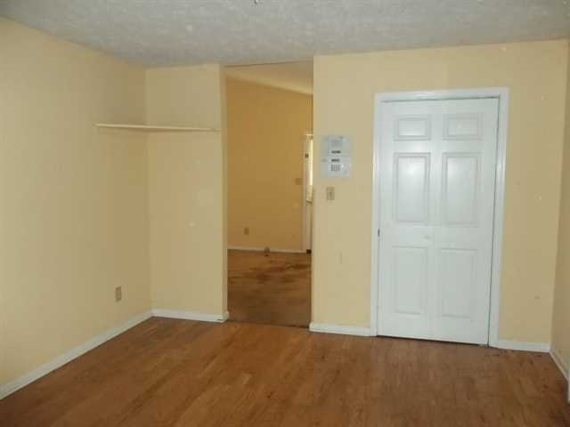 561 Stonehedge Dr, Stone Mountain, GA 30087 photo 7