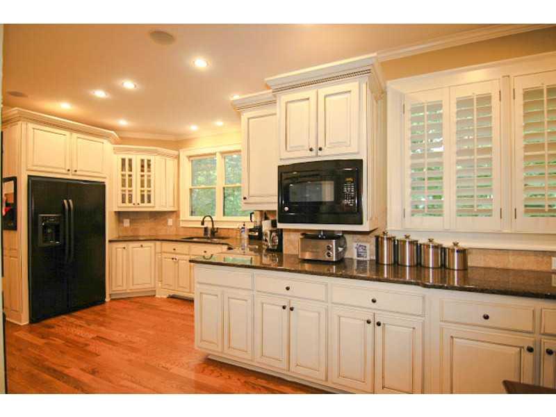 600 Settles Brook Ct, Suwanee, GA 30024 photo 11
