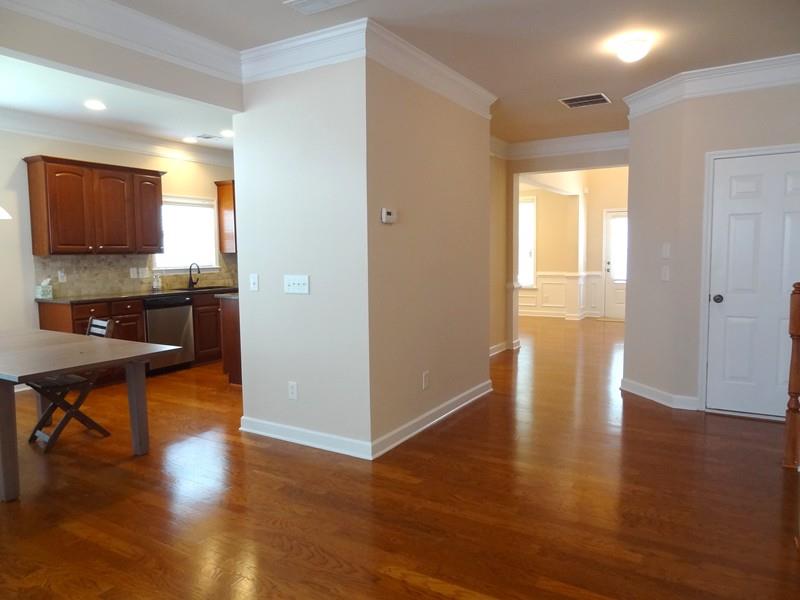2970 Royston Dr, Duluth, GA 30097 photo 2
