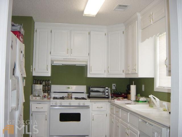 1133 Chateau Ter, Mcdonough, GA 30253 photo 5