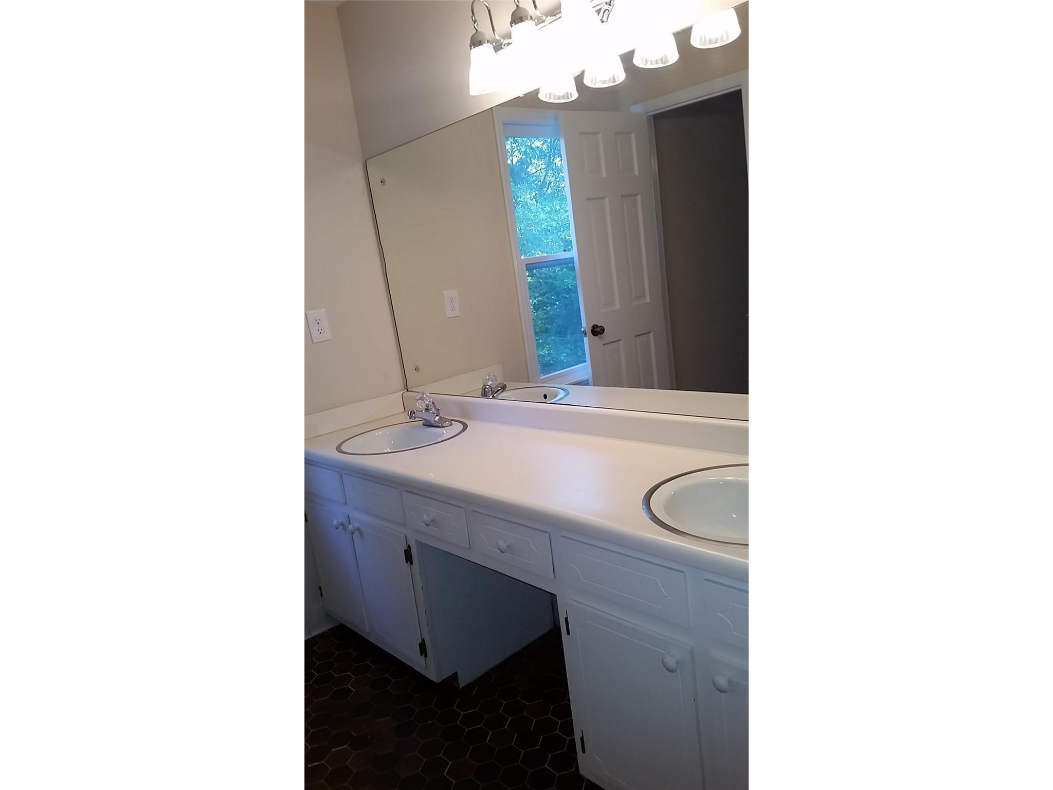 534 Green Valley Dr, Winder, GA 30680 photo 19