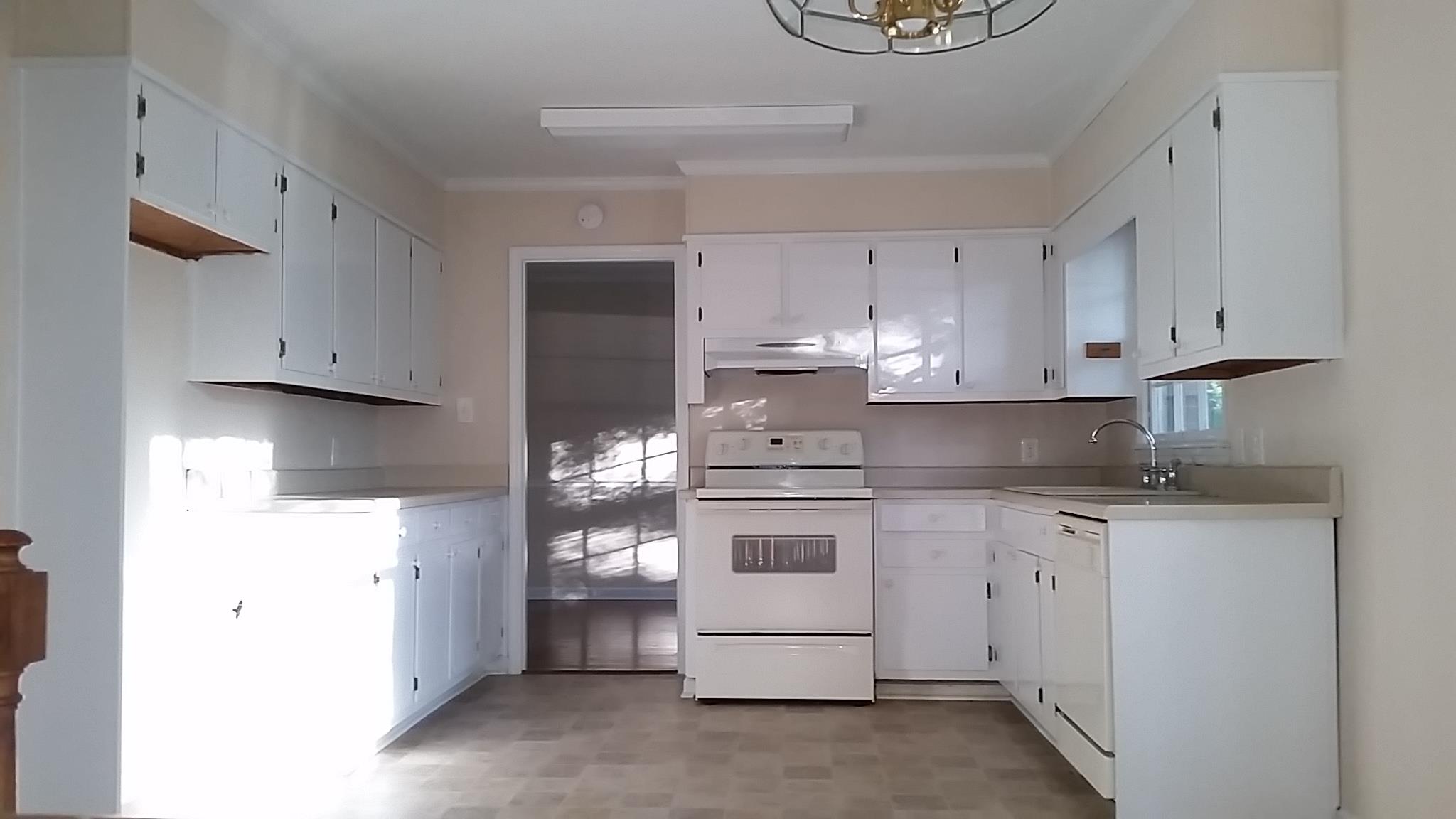 534 Green Valley Dr, Winder, GA 30680 photo 8
