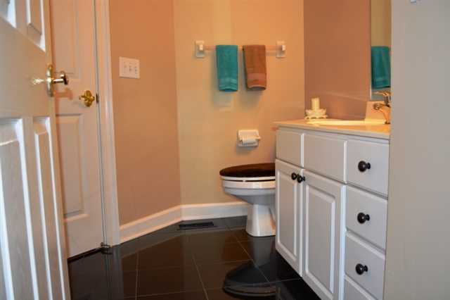 4075 Berkeley View Dr, Duluth, GA 30096 photo 8