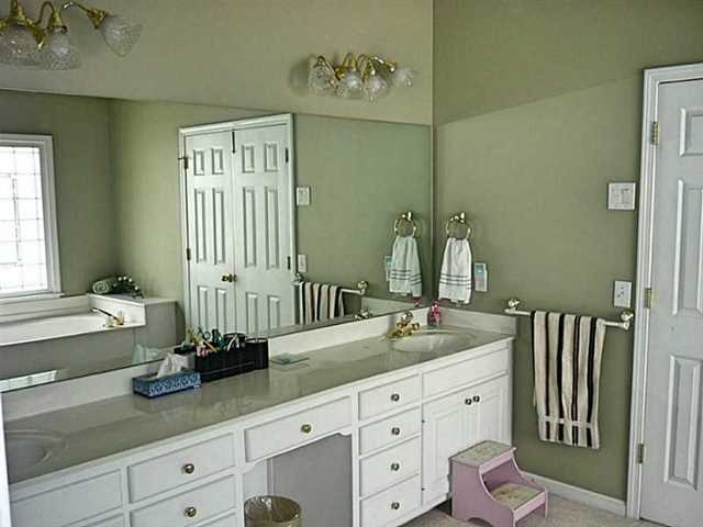 2132 Merrymount Dr, Suwanee, GA 30024 photo 17