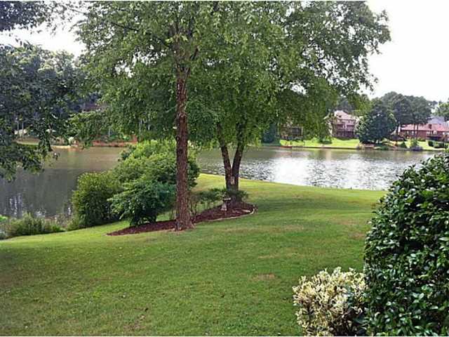 2132 Merrymount Dr, Suwanee, GA 30024 photo 3